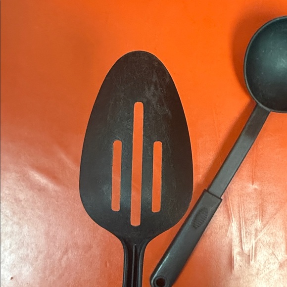 Black Kitchen Utensil Set - Picture 5 of 5